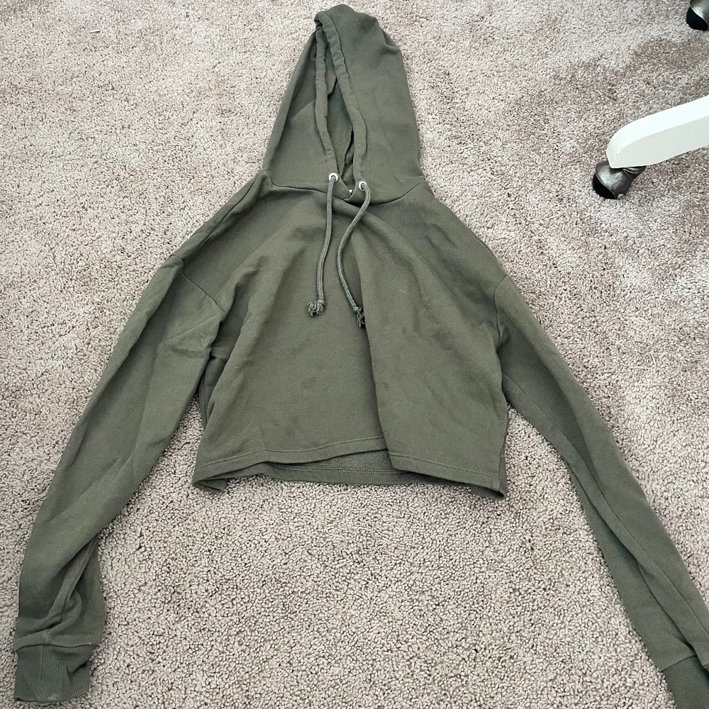 H&M Cropped Green Hoodie